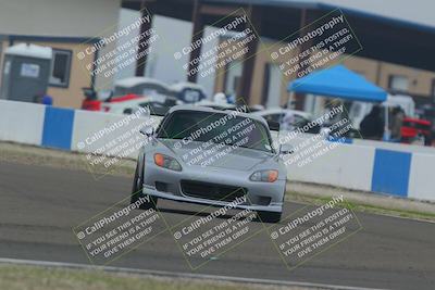 media/Dec-19-2025-Lucky Dog Racing (Fri) [[3b7b1b5fc8]]/Beginner/Session 2 Turn 1/